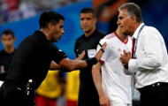 HLV Iran chỉ trích công nghệ VAR trong tình huống Ronaldo thoát thẻ đỏ