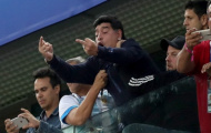 FIFA sắp trừng phạt 'ngón tay thối' của Maradona