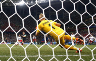 Huyền thoại Man United 'phát cuồng' vì màn trình diễn của con trai
