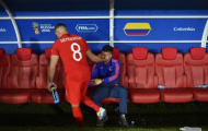 'Tội đồ' Henderson đã làm gì với James Rodriguez sau thắng lợi của tuyển Anh?