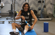 Cavani trở lại, sẵn sàng cho trận chiến với Pháp