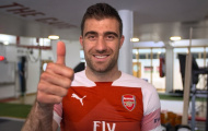 Sokratis đến Arsenal: Wenger lí giải vì sao đội bóng thiếu người lãnh đạo