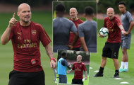 Freddie Ljungberg hầm hố trên sân tập Arsenal