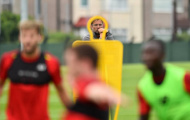 Liverpool suýt mất chiến thắng, Klopp cau có với các học trò