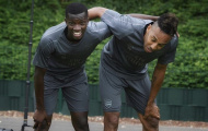 HLV Emery khiến Aubameyang 'thừa sống thiếu chết'