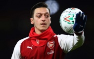 HLV Emery xác nhận Ozil sẽ chơi trọn vẹn ở tour du đấu đến Singapore