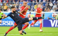 Giroud - Chuyện lạ lùng của một tiền đạo không biết dứt điểm