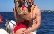 'Đỏ mặt' với vòng 3 hút hồn của Raquel Mauri khi ở cạnh Rakitic
