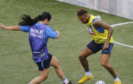 Nghỉ Hè, Neymar chiến thắng thô bạo trước... dân nghiệp dư 
