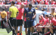 Valencia chấn thương, ai sẽ trấn giữ cánh phải của Man Utd trong trận mở màn?