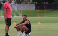 Mourinho cau có trên sân tập, MU là 'mớ hỗn độn' trước Premier League mùa giải mới