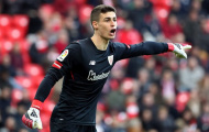 NÓNG! Kepa Arrizabalaga đến sân bay, Chelsea đón bản hợp đồng kỉ lục