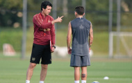 Unai Emery dặn dò kỹ lưỡng 'quân bài chiến lược' trước đại chiến với Chelsea