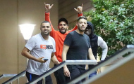 Mahrez khiêu khích Mourinho trước ống kính phóng viên