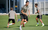 Max Allegri ra dấu hiệu lạ cho Ronaldo trên sân tập