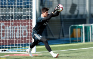 Cuộc chiến giữa Courtois và Navas khiến không khí ở Madrid trở nên sôi động