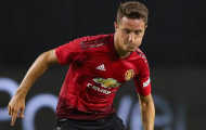 Để Herrera đá trung vệ, Mourinho đang 'dằn mặt' Ed Woodward?
