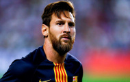 Chơi khăm Messi, fan nữ nhận trái đắng