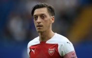 Sau tin đồn hét vào mặt Emery, Ozil sẽ phải giã từ vị trí số 10?