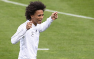Bỏ qua 'cái tát' tại World Cup, Sane vẫn hồ hởi gặp lại Low