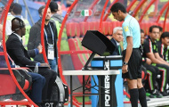 VAR chuẩn bị 'đặt chân' đến Premier League
