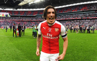 Phòng ngự dở tệ, người hâm mộ khuyên Arsenal nên 'trảm' cái tên sau