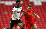 XONG! Hậu vệ Liverpool nghỉ 3 tháng vì chấn thương