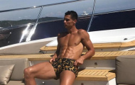 Stress vì không ghi bàn, Ronaldo rủ bạn gái đi du hí Địa Trung Hải