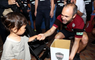 Andres Iniesta vận động gây quỹ từ thiện giúp đỡ nạn nhân trong vụ động đất