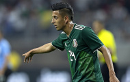 Man Utd quá khôn khéo khi chiêu mộ Roberto Alvarado