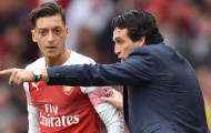 Premier League coi chừng, Emery đang luyện Ozil tuyệt chiêu mới