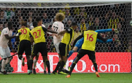 Đến Mourinho cũng phải 'phát sốt' vì David de Gea