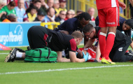 Sao Man Utd chấn thương đầu, nhập viện khẩn cấp