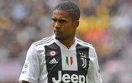 Douglas Costa phá vỡ im lặng sau màn 'phun mưa' vào đối thủ