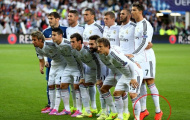 TIẾT LỘ: Sao Arsenal bắt chước 'phong cách Ronaldo' ngày chụp kỷ yếu 
