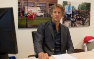 'Lợi dụng' Van Der Sar, Man Utd tiến gần hơn đến chữ ký 50 triệu bảng 