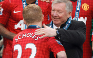Đang dưỡng bệnh, Sir Alex vẫn 'xuất hiện' trong lễ vinh danh Scholes