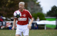 KHÔNG TƯỞNG: Wenger tái xuất trong vai trò... cầu thủ