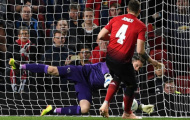HLV Mourinho tiên đoán Phil Jones sẽ sút hỏng 11m