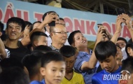 Xuân Tú, Minh Tuấn ghi điểm trong ngày HLV Park Hang-seo bị 'bao vây' ở Tam Kỳ