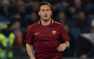 Totti từng 'té ngửa' trước một... tù nhân