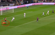 Lloris nhận đủ 'gạch đá' sau bàn thắng của Coutinho