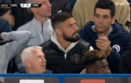 Giroud không tin nổi pha hỏng ăn của Morata