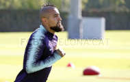 Arturo Vidal 'buồn thiu' khi ăn cú lừa từ BLĐ Barca
