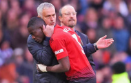 Mourinho hành xử bất ngờ với Bailly sau khi thay ra ngay phút 19