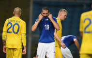 Cặp đôi siêu tiền vệ xuất trận, chiến thắng vẫn ngoảnh mặt với Italia