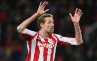 Peter Crouch tiết lộ 'cầu thủ bẩn thỉu nhất' khiến anh thực sự sợ hãi
