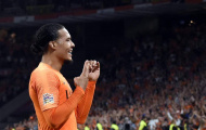 Giữa hàng loạt tin dữ, Van Dijk báo chút tin vui cho Liverpool