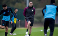 Huyền thoại của Chelsea rạng rỡ trong vai trò mới tại Aston Villa