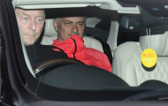Tương lai đã quyết, Mourinho trở lại M.U với nụ cười bí ẩn